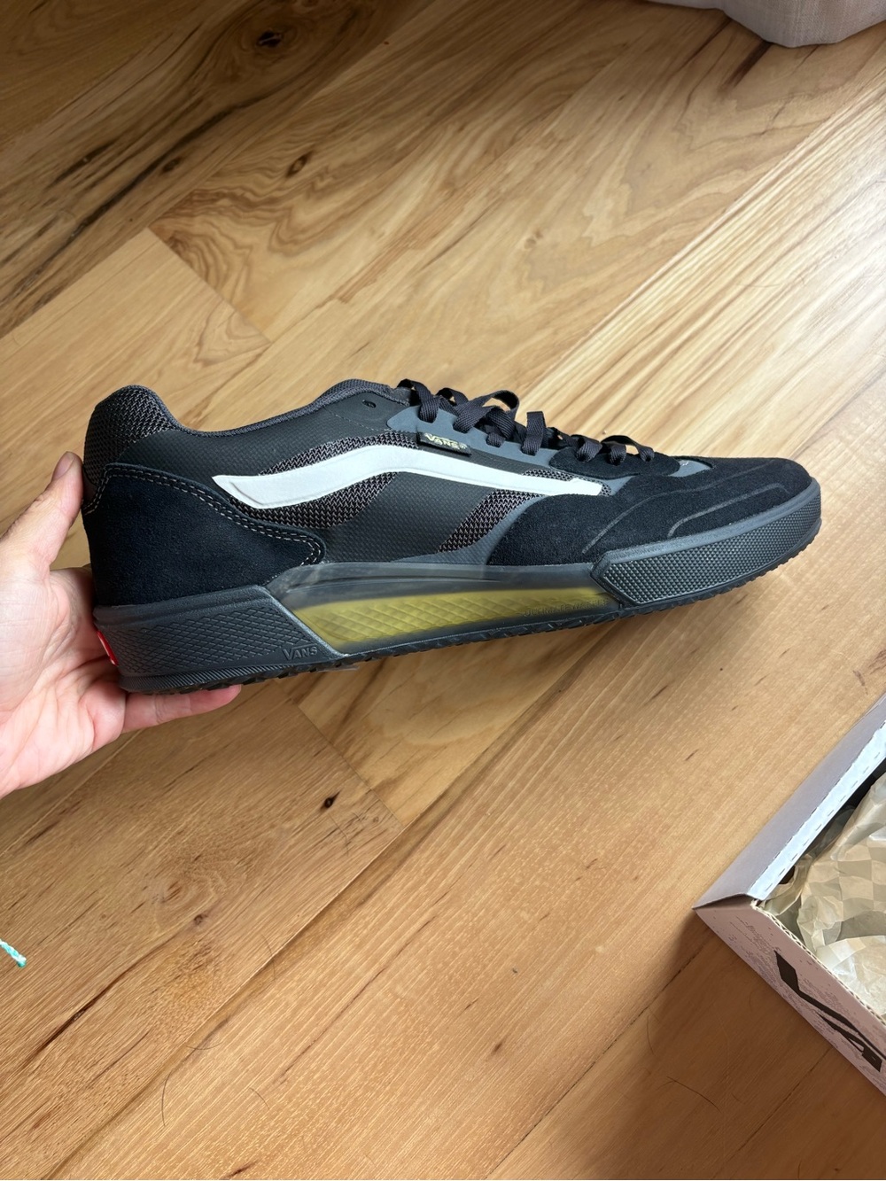 New in Box Vans Men’s Skate AVE 2.0 Shoes